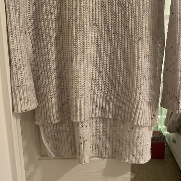 Sweater - Picture 2 of 4